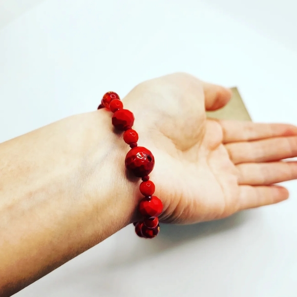 Red Coral (lab created), Czech Glass, Mantra Quartz Lotus Charm bracelet - Picture 3 of 5